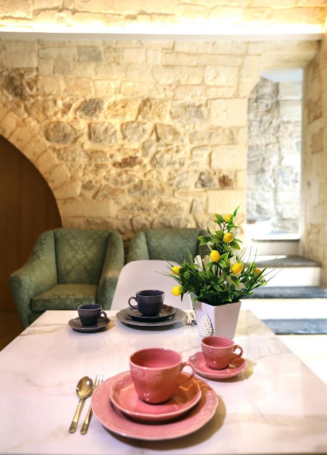 Acanto -Viaggio Barocco Ragusa Buitenkant foto